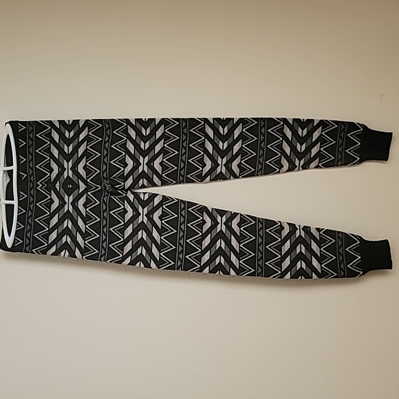 🌵 4/$20 American Eagle Gray Sweater Pajama Pants XS - Picture 5 of 9